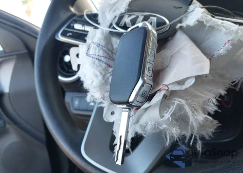 2021 Kia Forte Lxs из США, поврежденный, VIN 3KPF24AD3ME353049